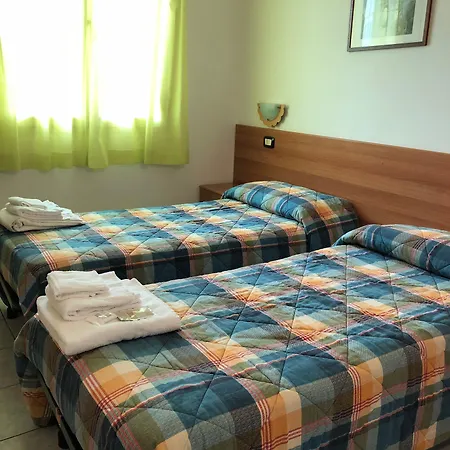 Perla 3*